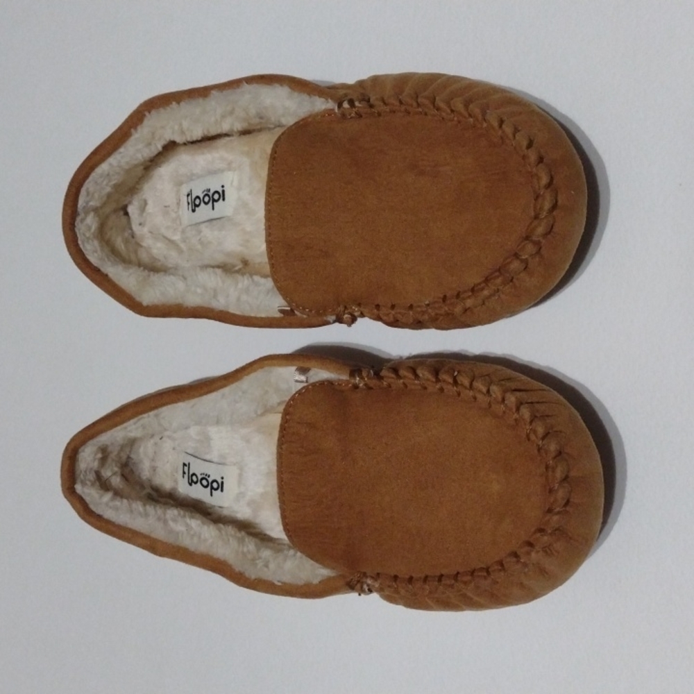 EUC Floopi Moccasins 323 Chestnut Faux Suede Faux Shearling Lined
